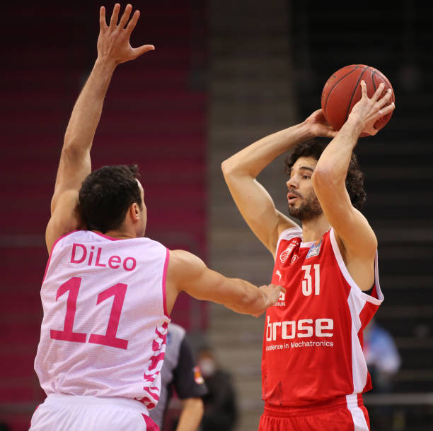 现逐渐被更 现逐渐被更