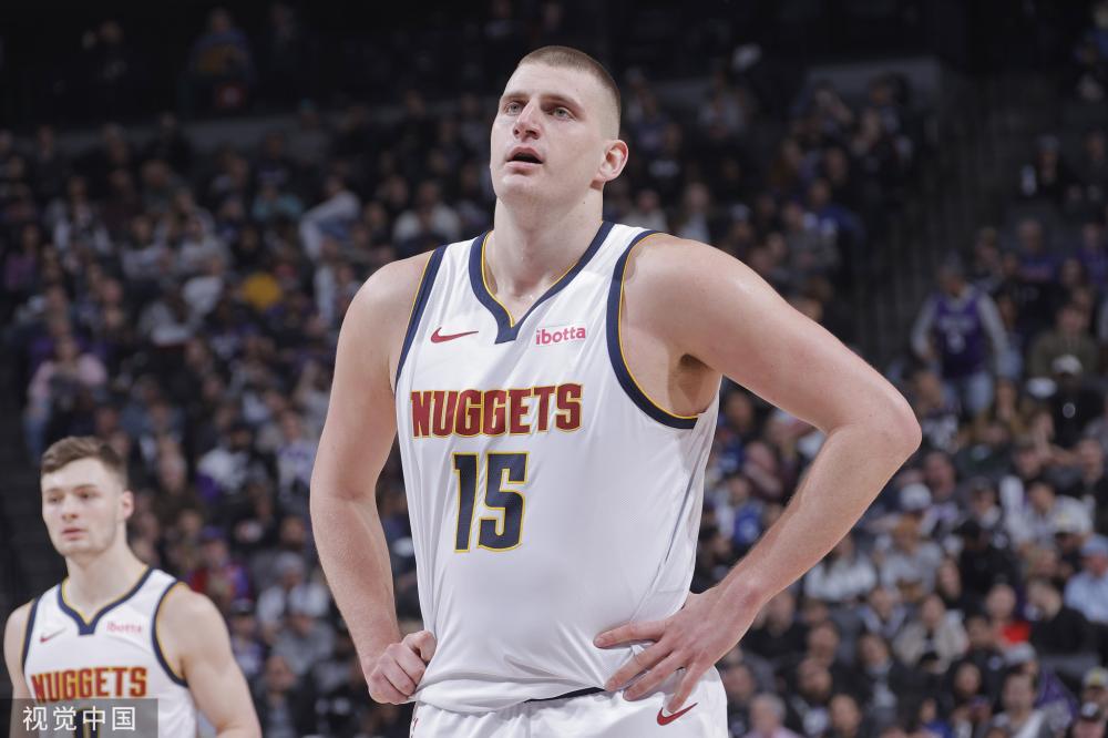 寥几次触球 寥几次触球