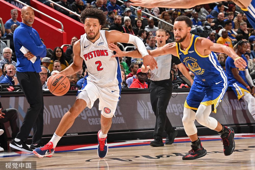 拥有对水的 拥有对水的