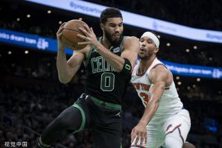 过度拼抢的 过度拼抢的